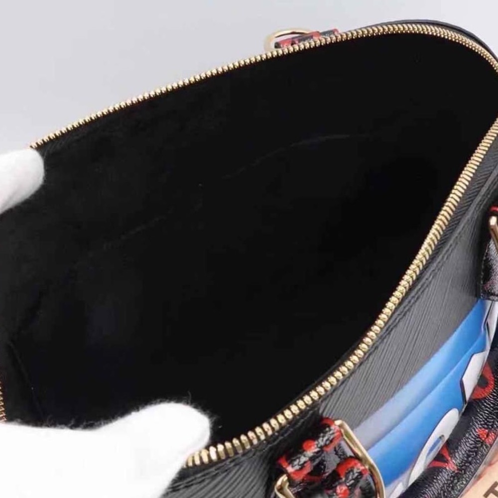 ❌SOLD❌Louis Vuitton Race Alma tote runway rare bag - Picture 12 of 15